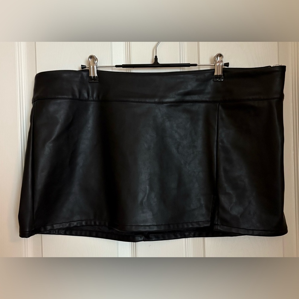 Wild Fable Black Faux Leather Mini Skort